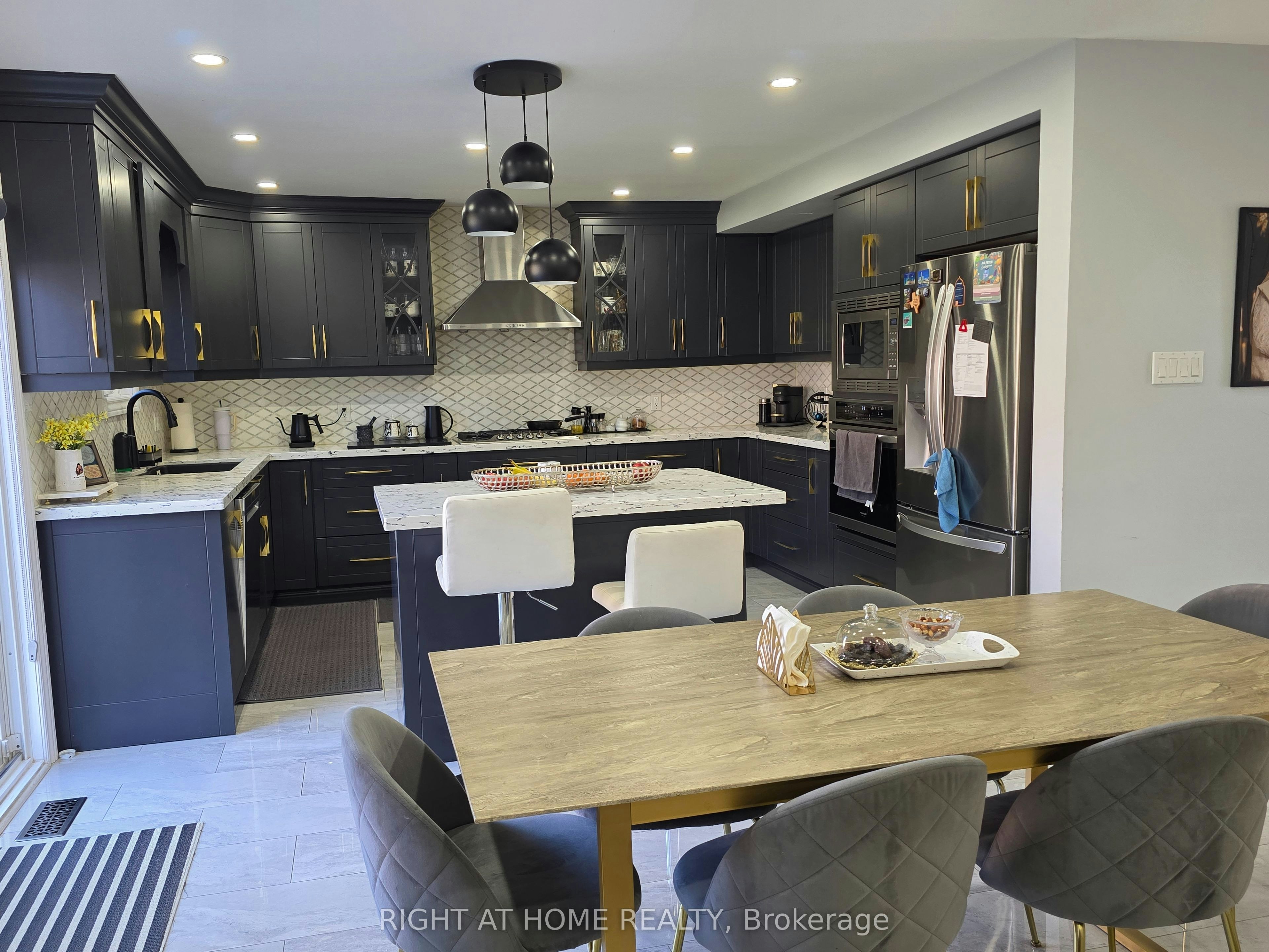16 Griffiths Drive, Ajax, ON, L1T 3J4 - 6