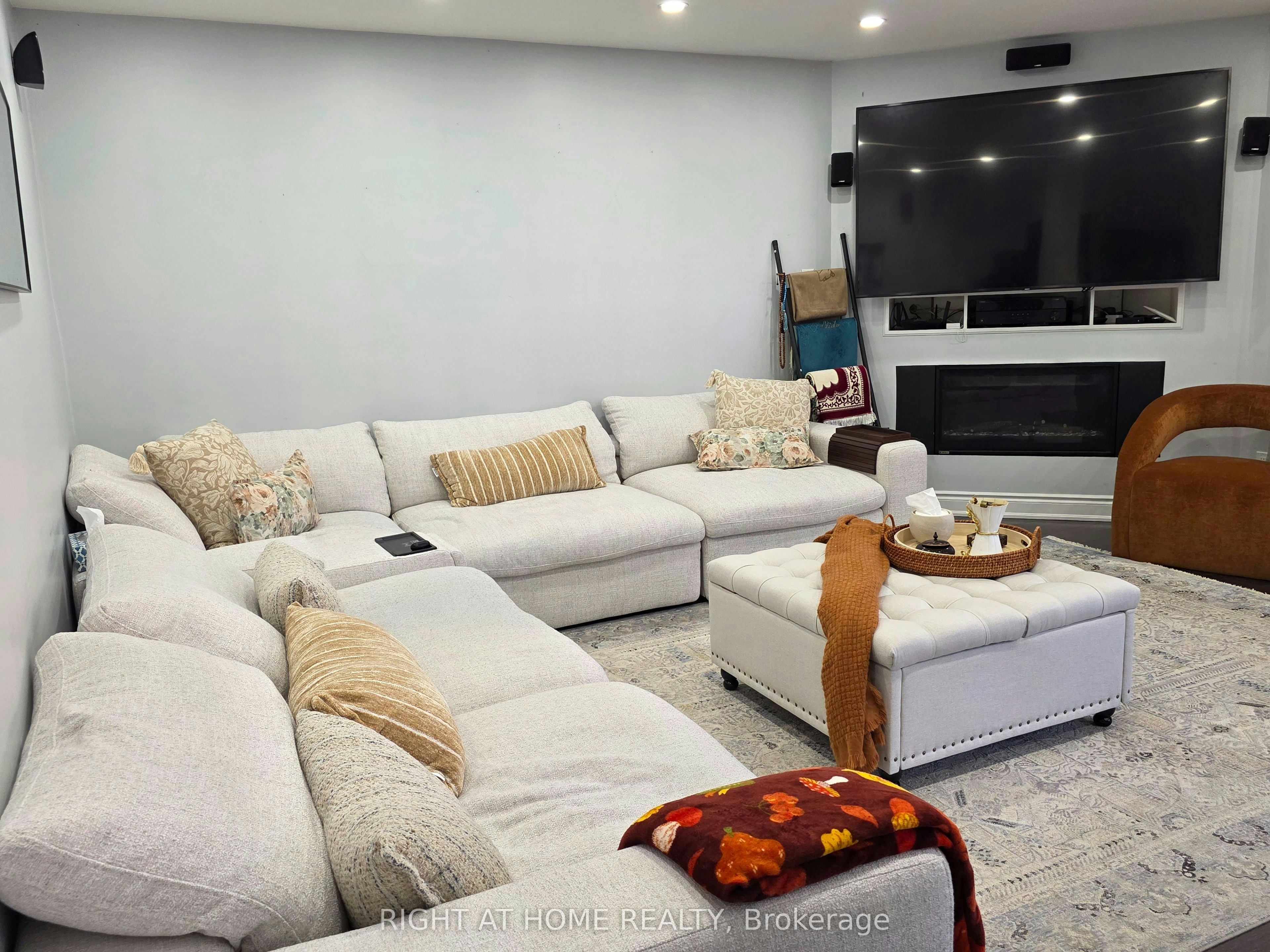 16 Griffiths Drive, Ajax, ON, L1T 3J4 - 9