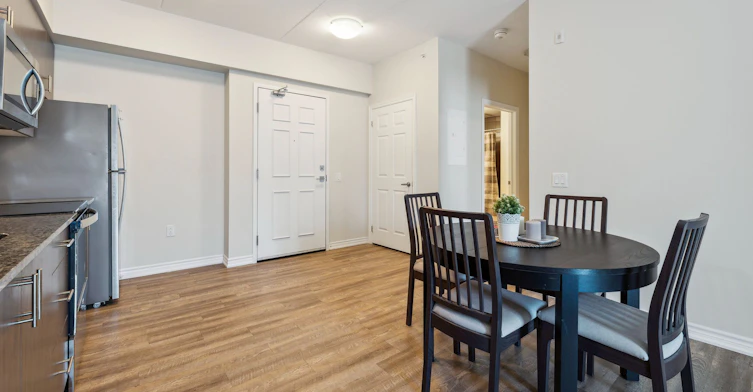 215-290 Liberty Street N, Clarington, ON, L1C 0V5 - 5