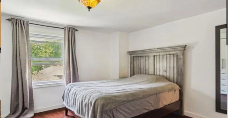 68 Hastings Avenue, Toronto, ON, M4L 2L2 - 8