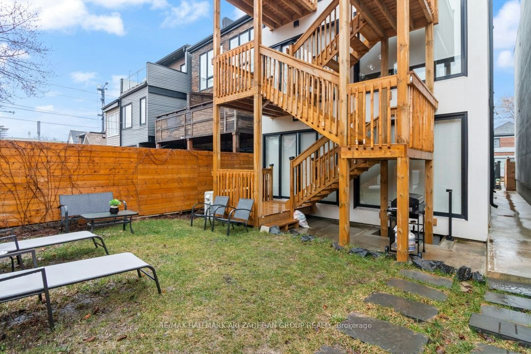 BSMT-B-16 Minto Street, Toronto, ON, M4L 1B6 - 18