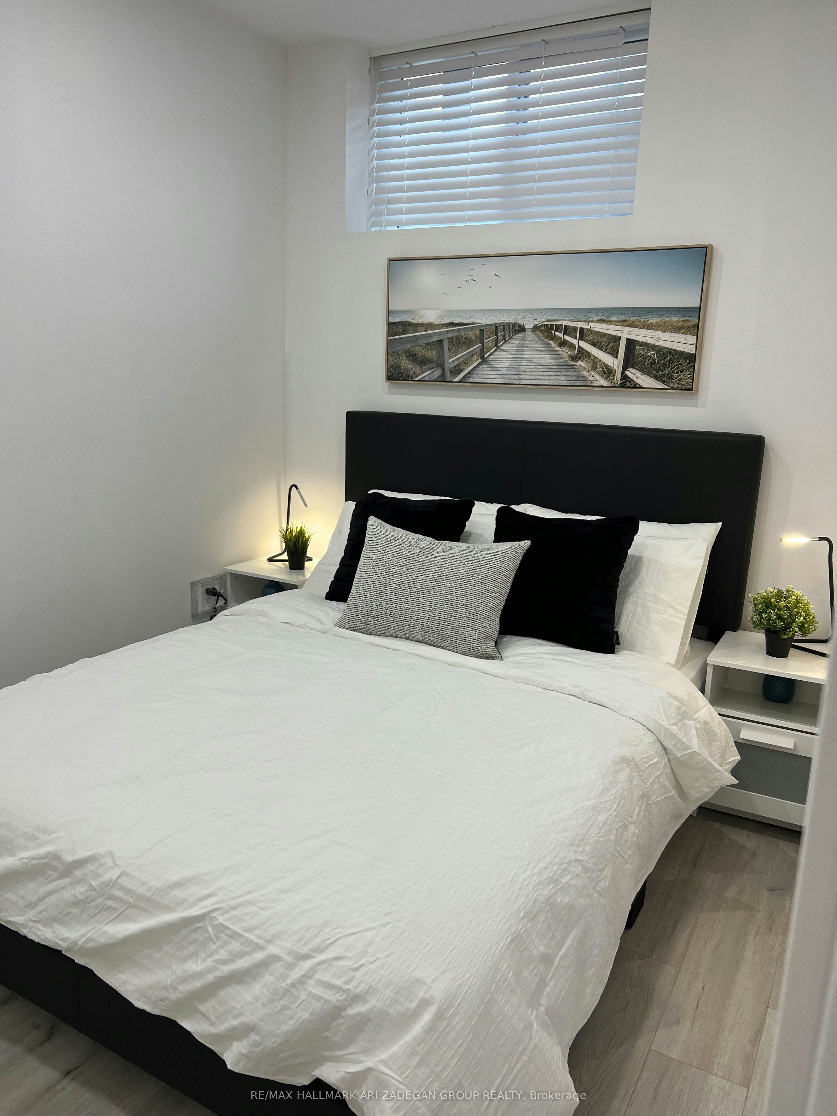 BSMT-B-16 Minto Street, Toronto, ON, M4L 1B6 - 9