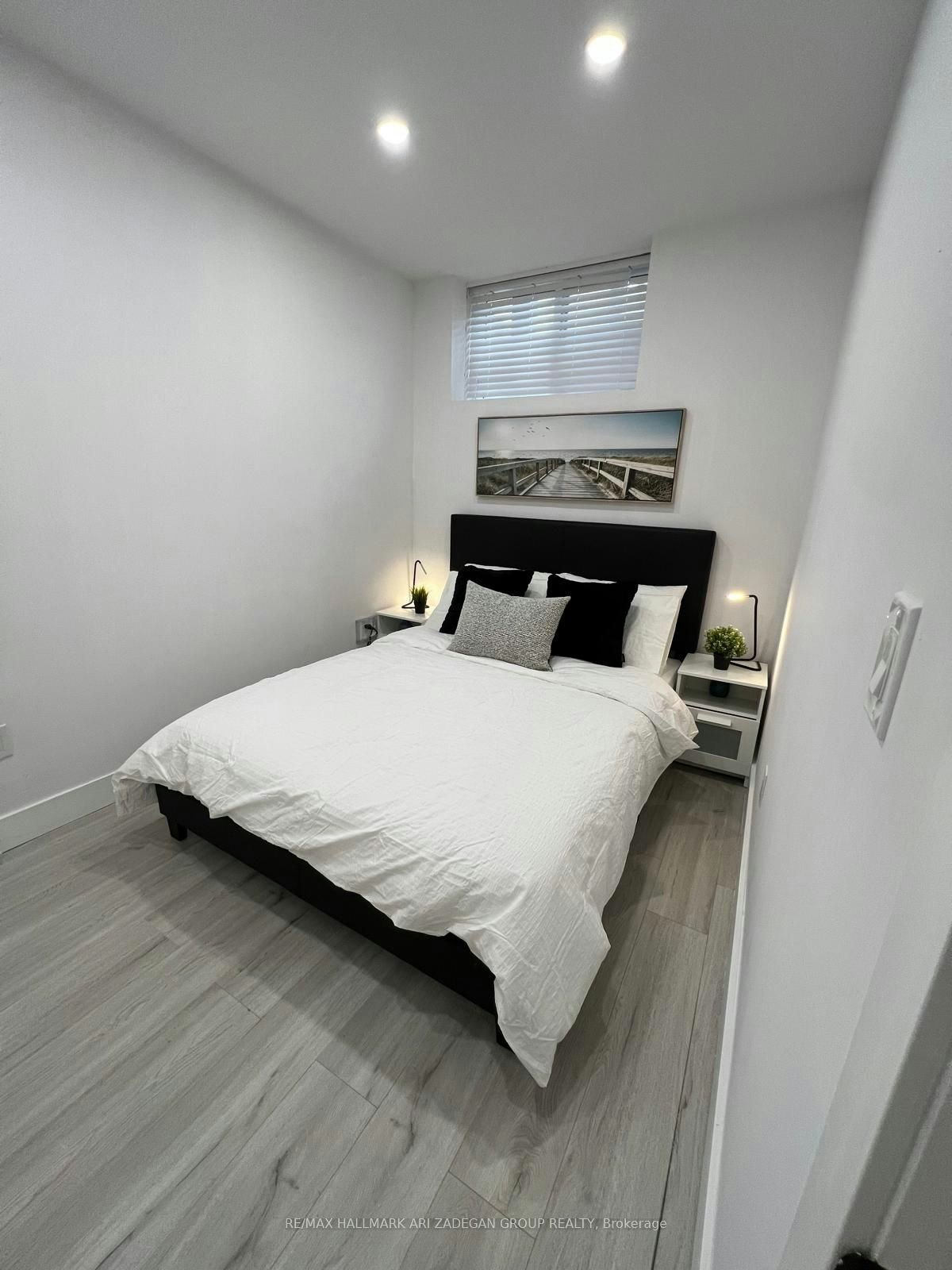 BSMT-B-16 Minto Street, Toronto, ON, M4L 1B6 - 13