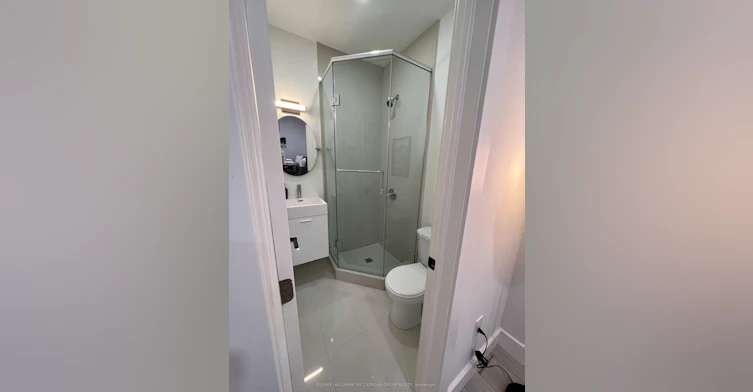 BSMT-B-16 Minto Street, Toronto, ON, M4L 1B6 - 12
