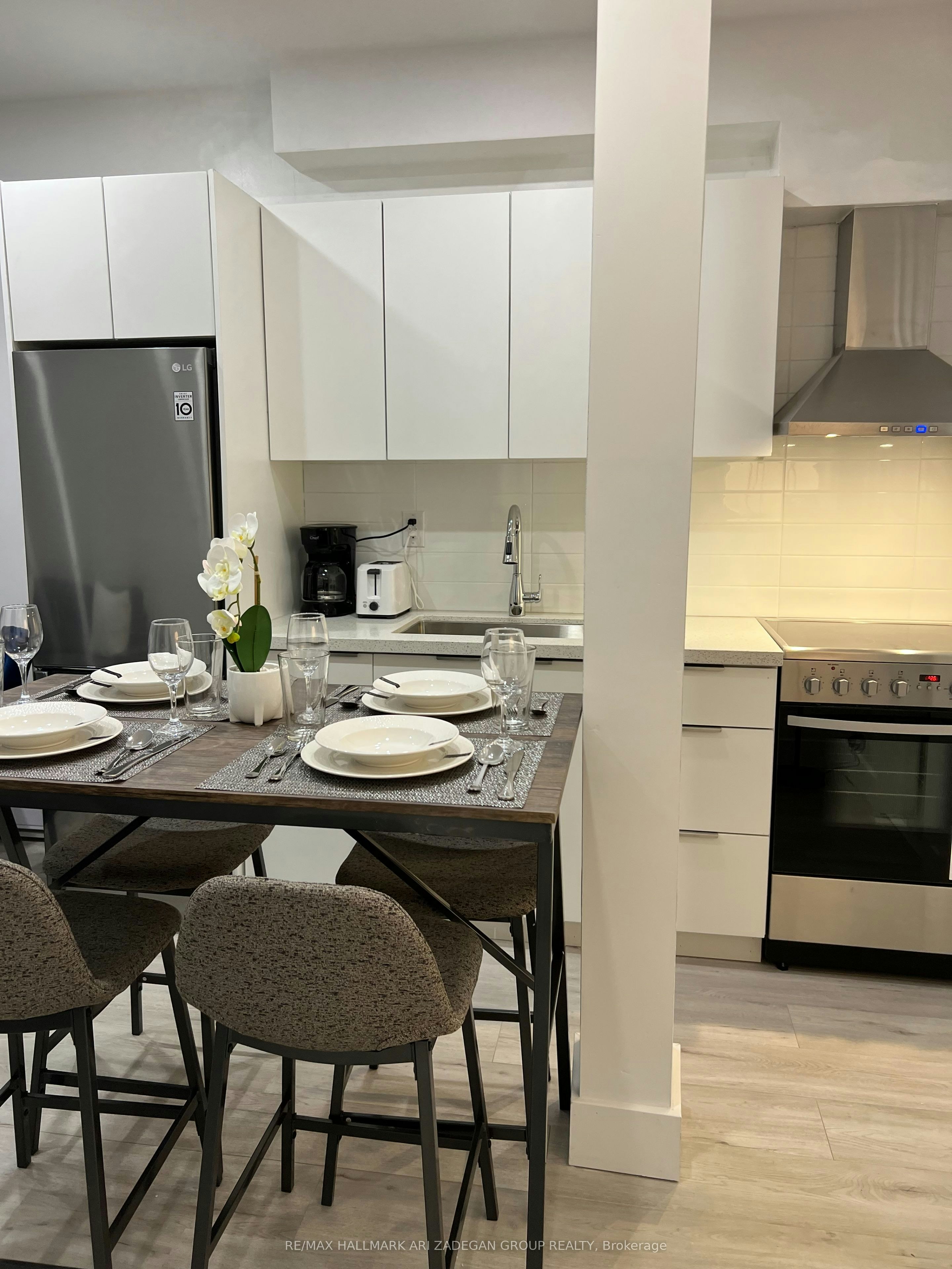 BSMT-B-16 Minto Street, Toronto, ON, M4L 1B6 - 14