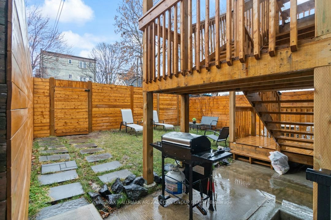 BSMT-B-16 Minto Street, Toronto, ON, M4L 1B6 - 17