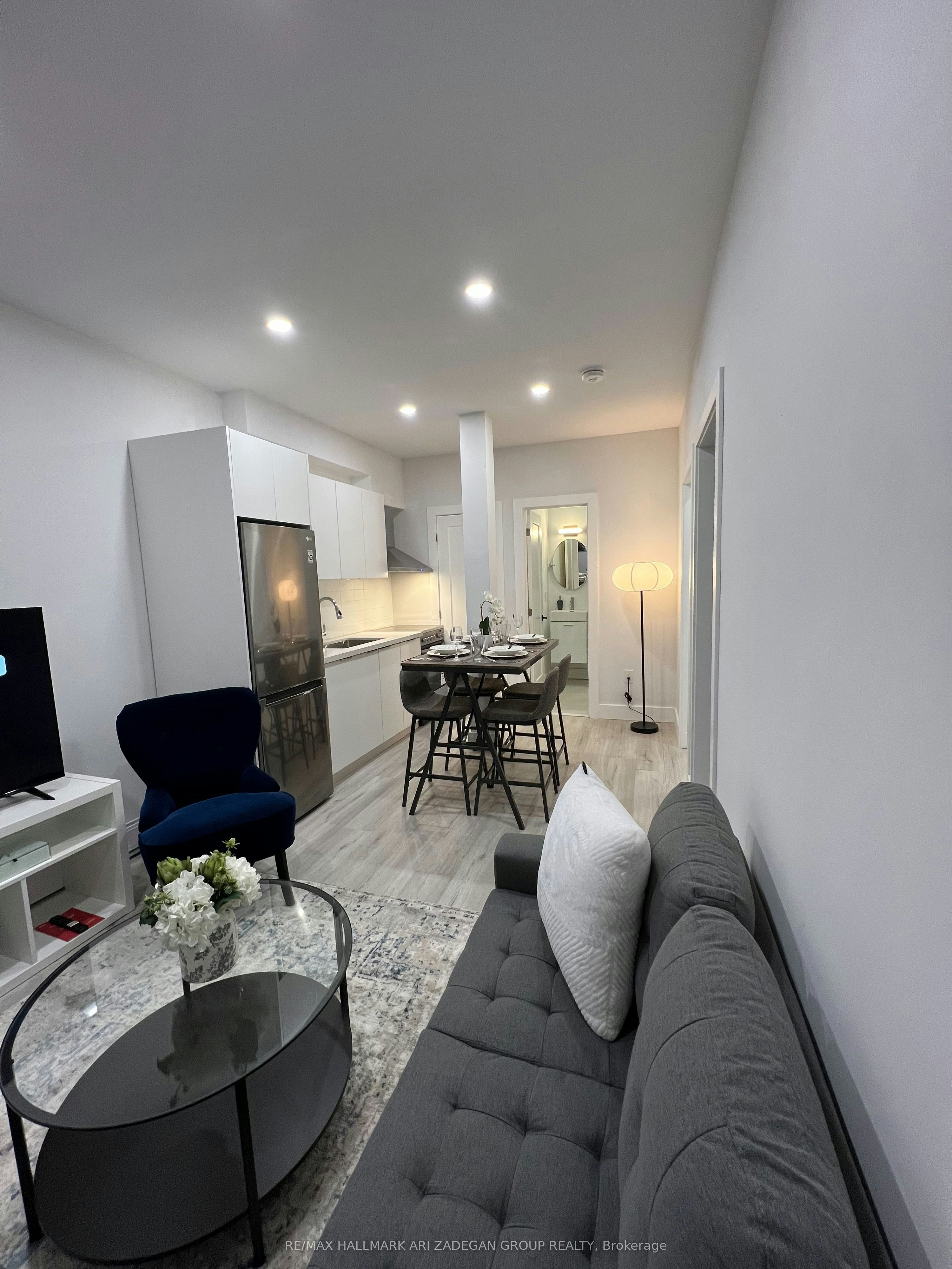 BSMT-B-16 Minto Street, Toronto, ON, M4L 1B6 - 4