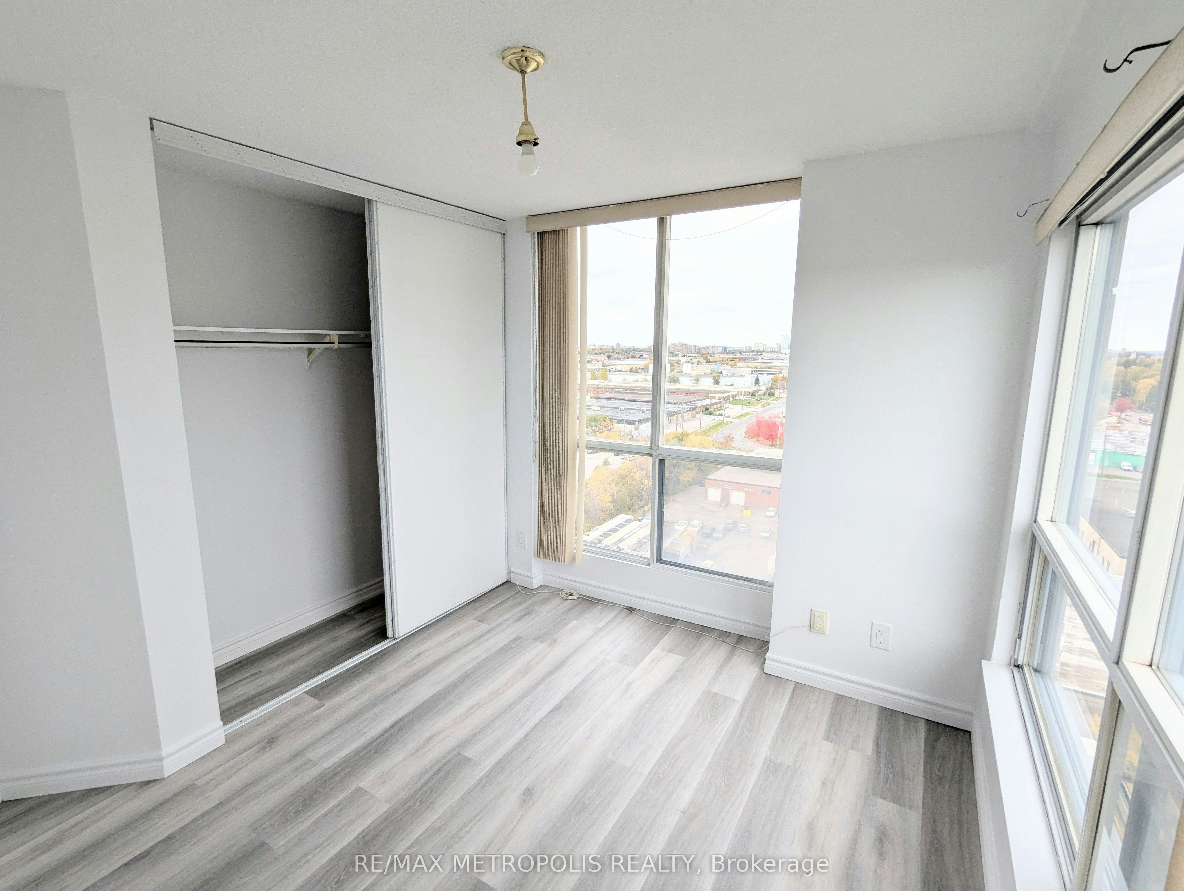 1202-2550 Lawrence Avenue E, Toronto, ON, M1P 2R7 - 22
