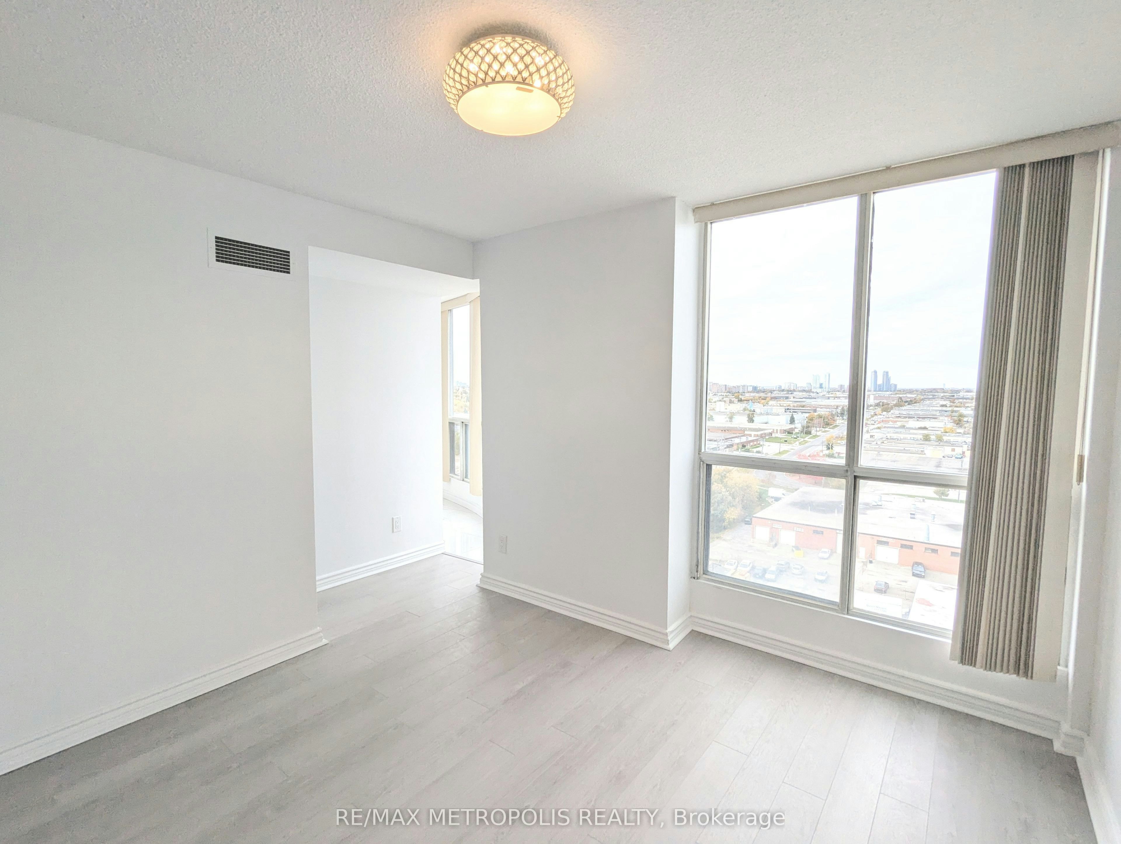1202-2550 Lawrence Avenue E, Toronto, ON, M1P 2R7 - 26