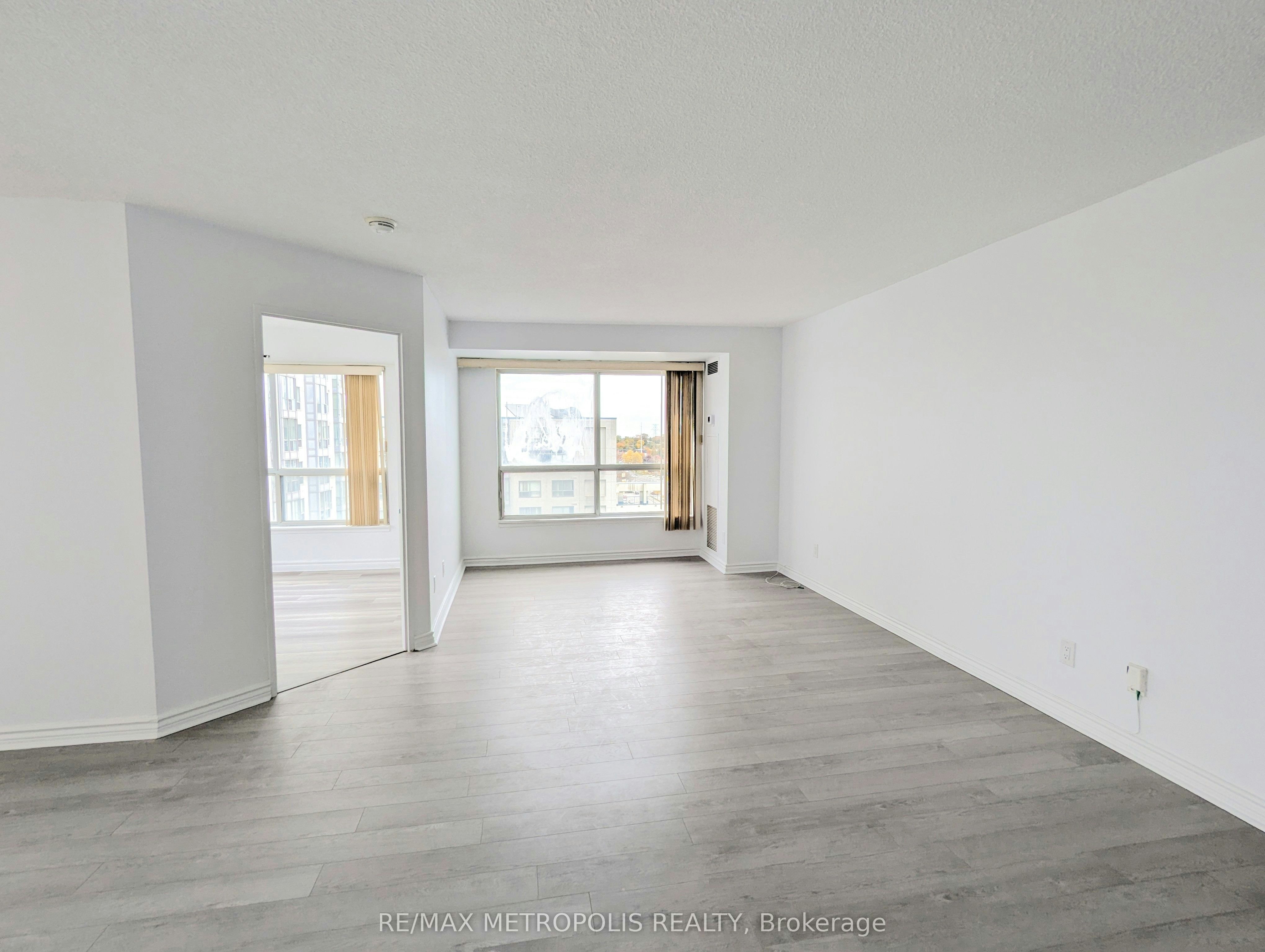 1202-2550 Lawrence Avenue E, Toronto, ON, M1P 2R7 - 9