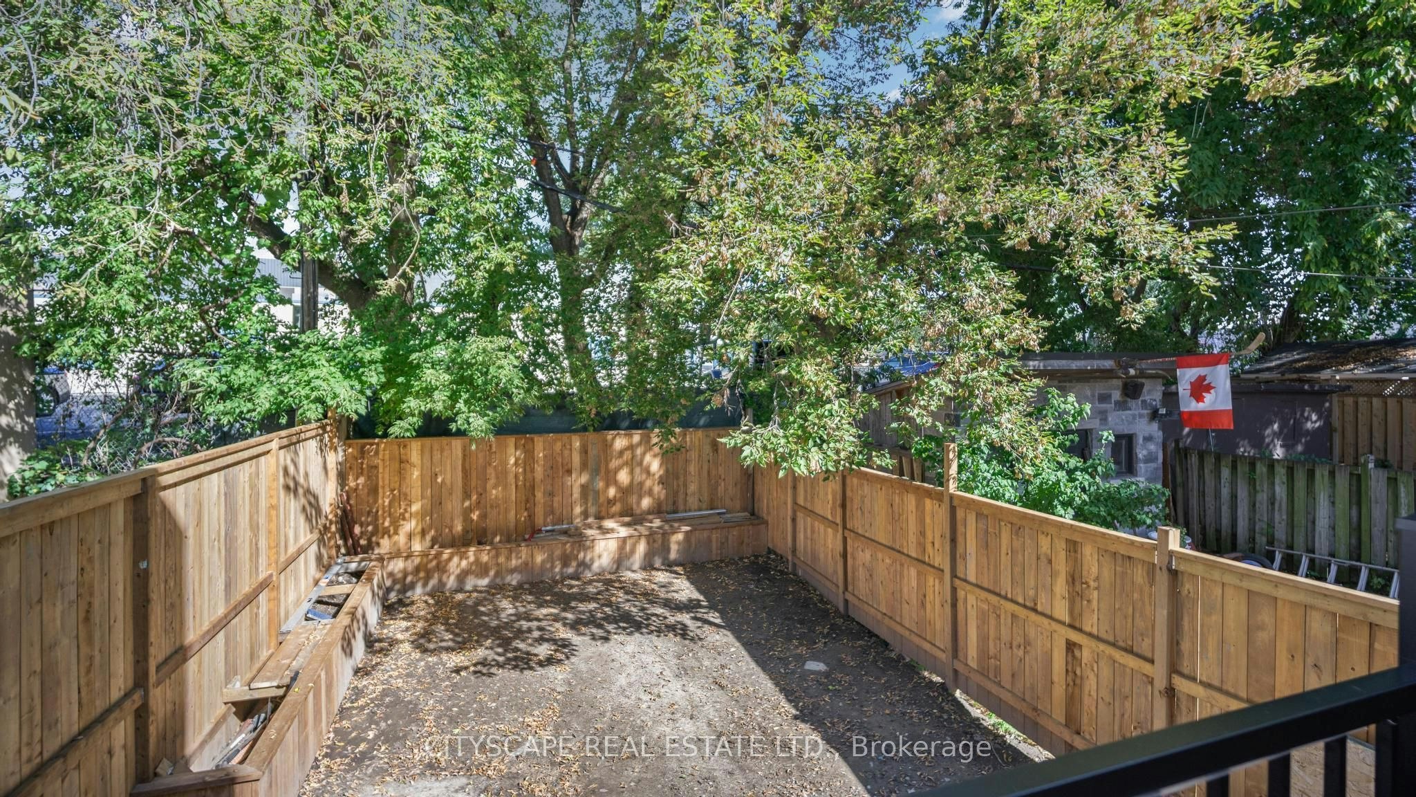39 Kenworthy Avenue, Toronto, ON, M1L 3B1 - 30