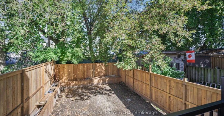 39 Kenworthy Avenue, Toronto, ON, M1L 3B1 - 30
