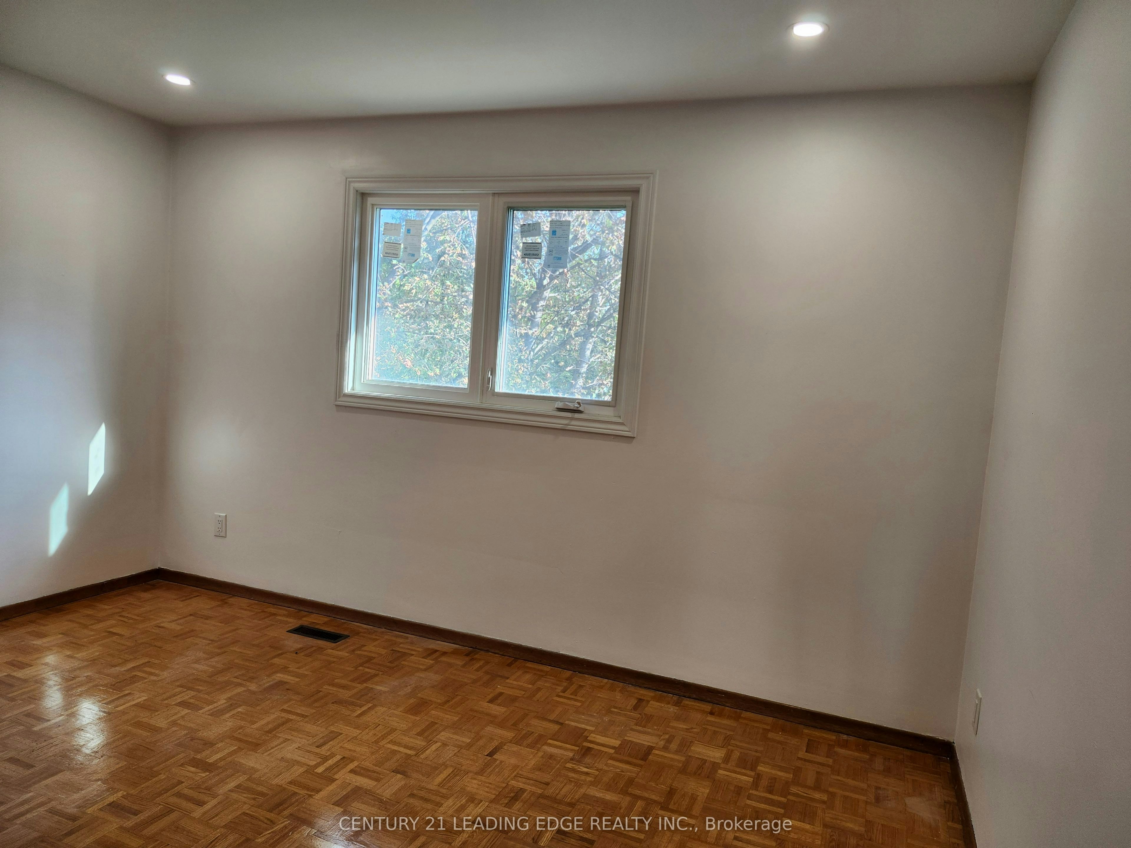 Main-959 Huntingwood Drive S, Toronto, ON, M1S 1K3 - 13