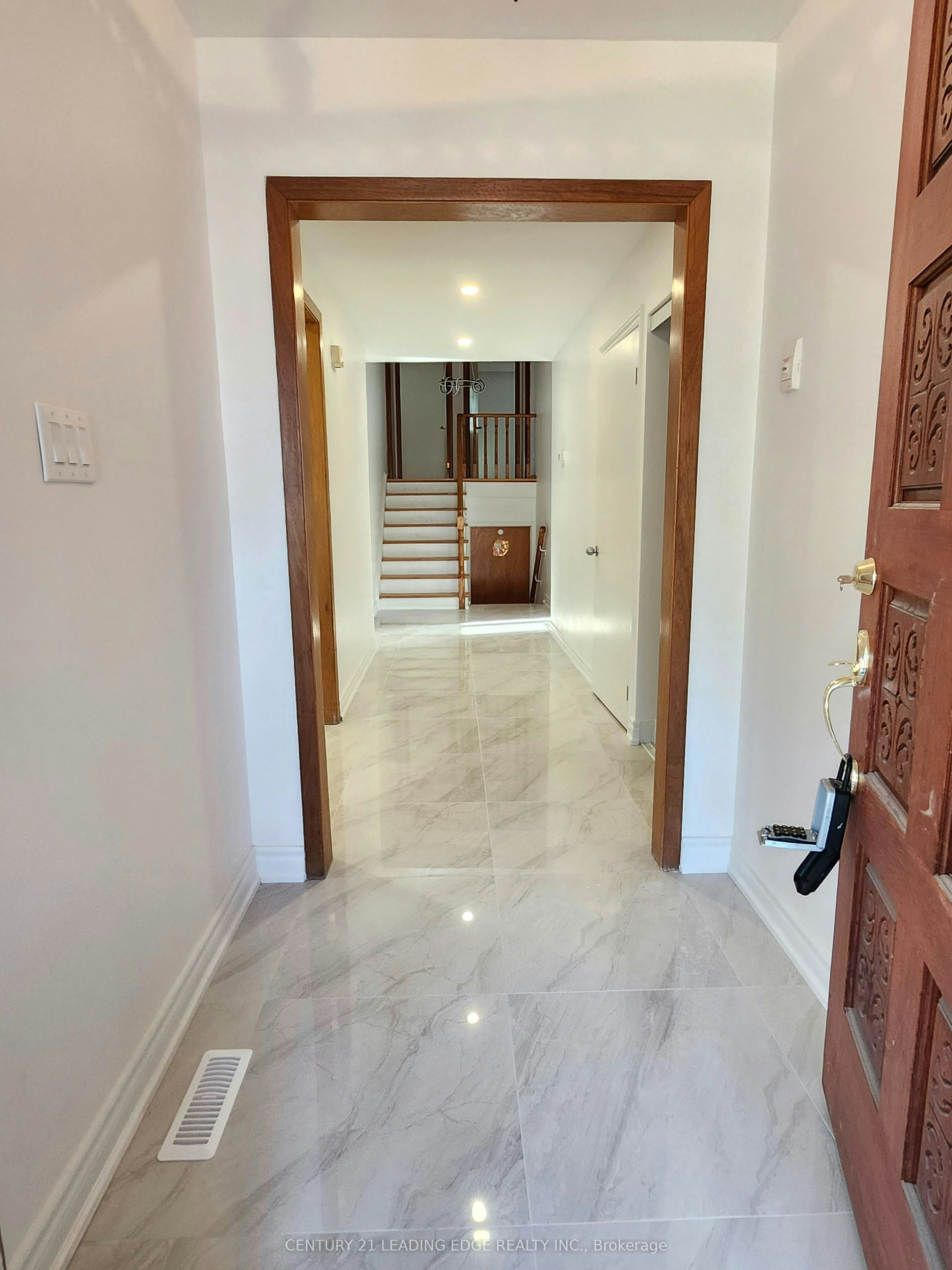 Main-959 Huntingwood Drive S, Toronto, ON, M1S 1K3 - 3