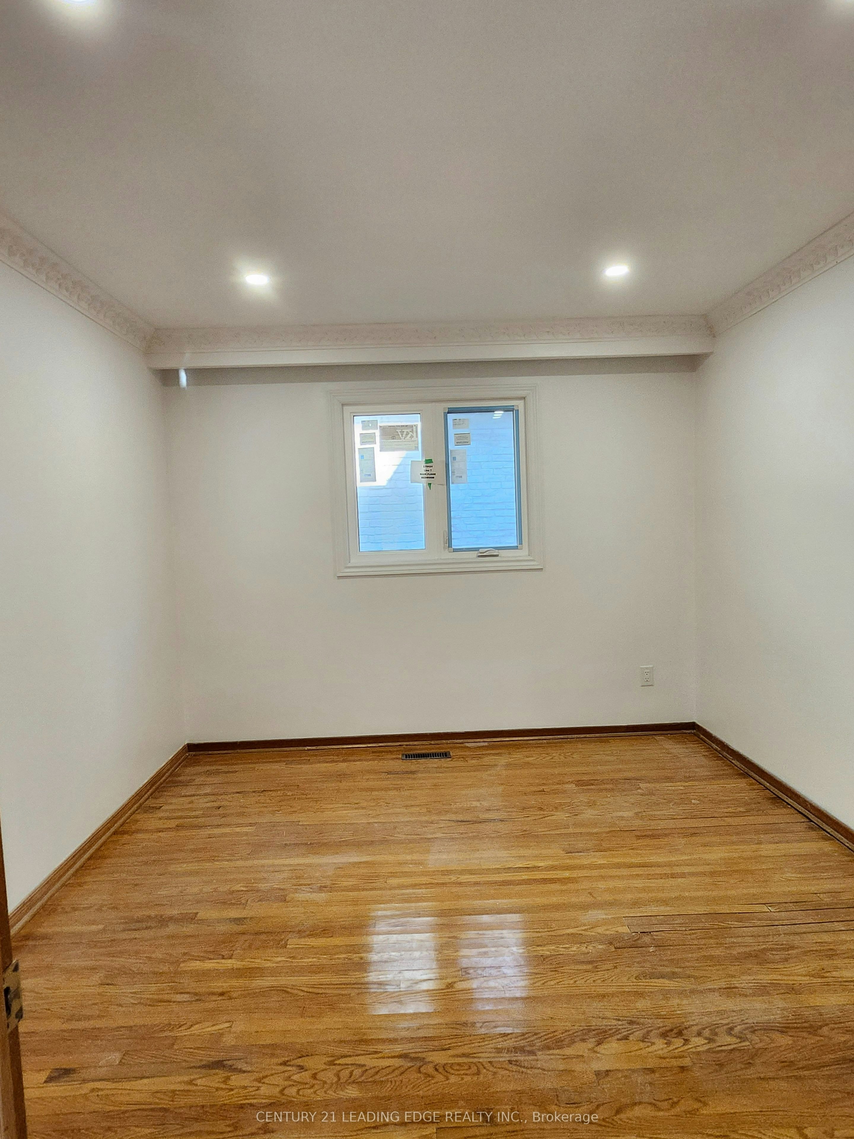 Main-959 Huntingwood Drive S, Toronto, ON, M1S 1K3 - 11