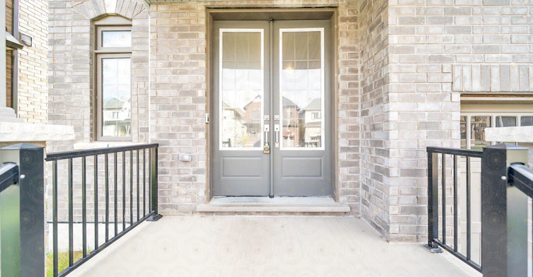 43 Northrop Avenue, Clarington, ON, L1B 0W6 - 2