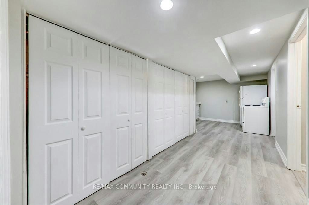 BSMT-822 Central Park Boulevard N, Oshawa, ON, L1G 6B1