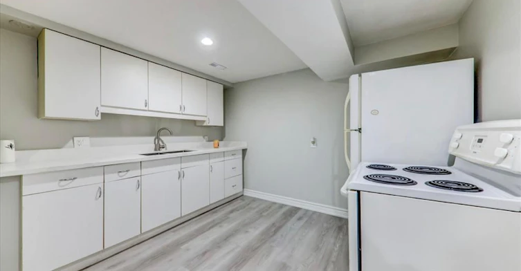BSMT-822 Central Park Boulevard N, Oshawa, ON, L1G 6B1 - 2