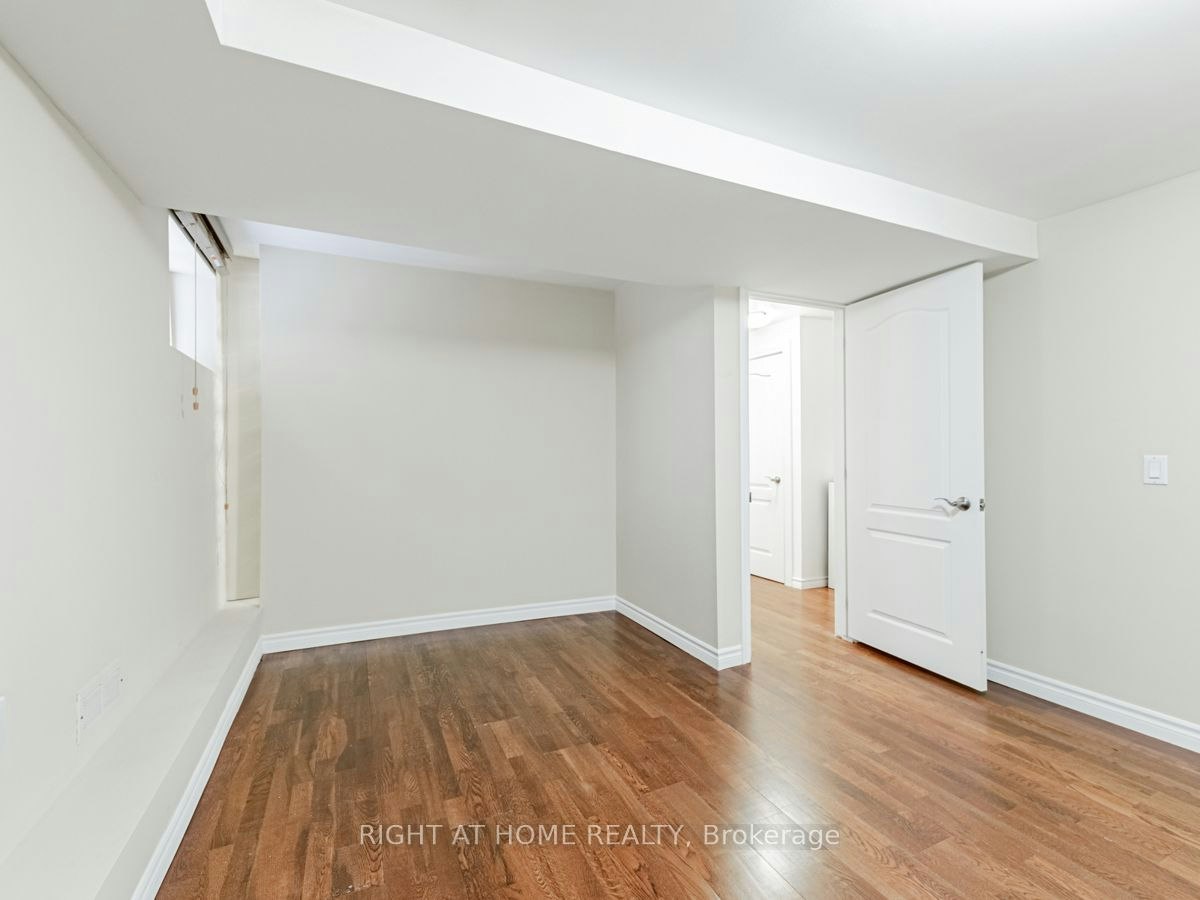 Lower-20 Kildonan Drive, Toronto, ON, M1N 3B5 - 6