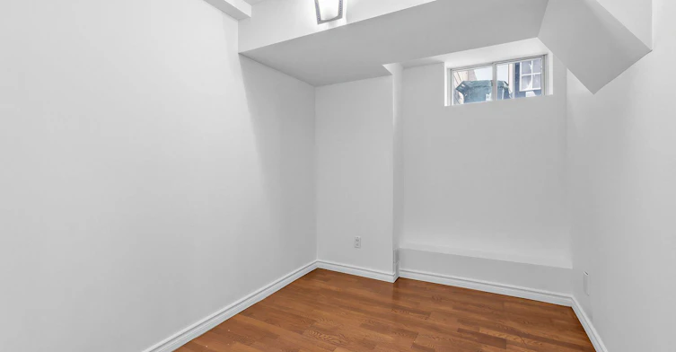 Lower-20 Kildonan Drive, Toronto, ON, M1N 3B5 - 8