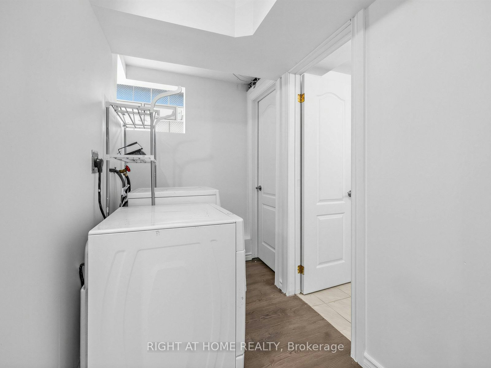 Lower-20 Kildonan Drive, Toronto, ON, M1N 3B5 - 12