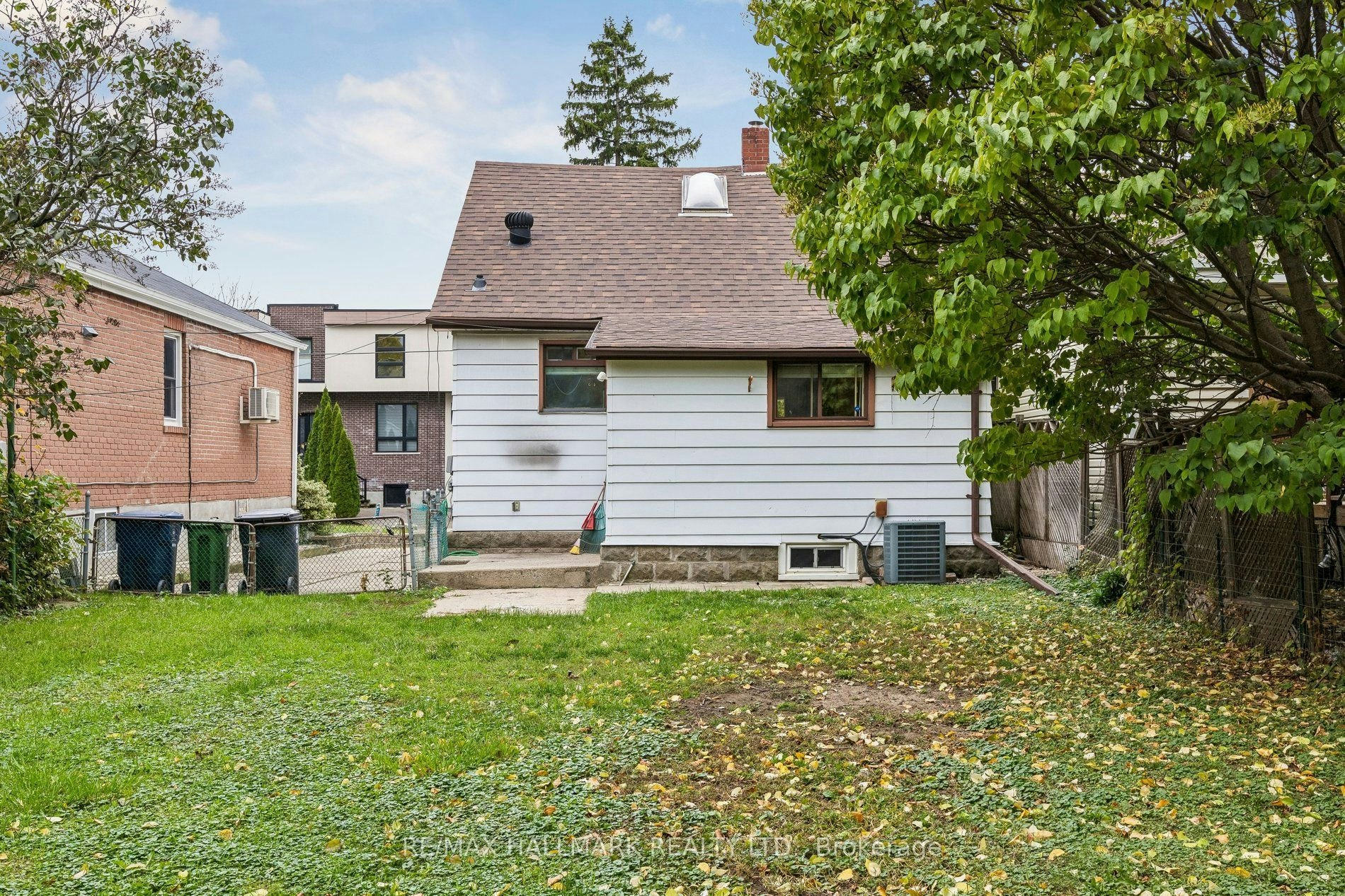 71 Meighen Avenue, Toronto, ON, M4B 2H4 - 19