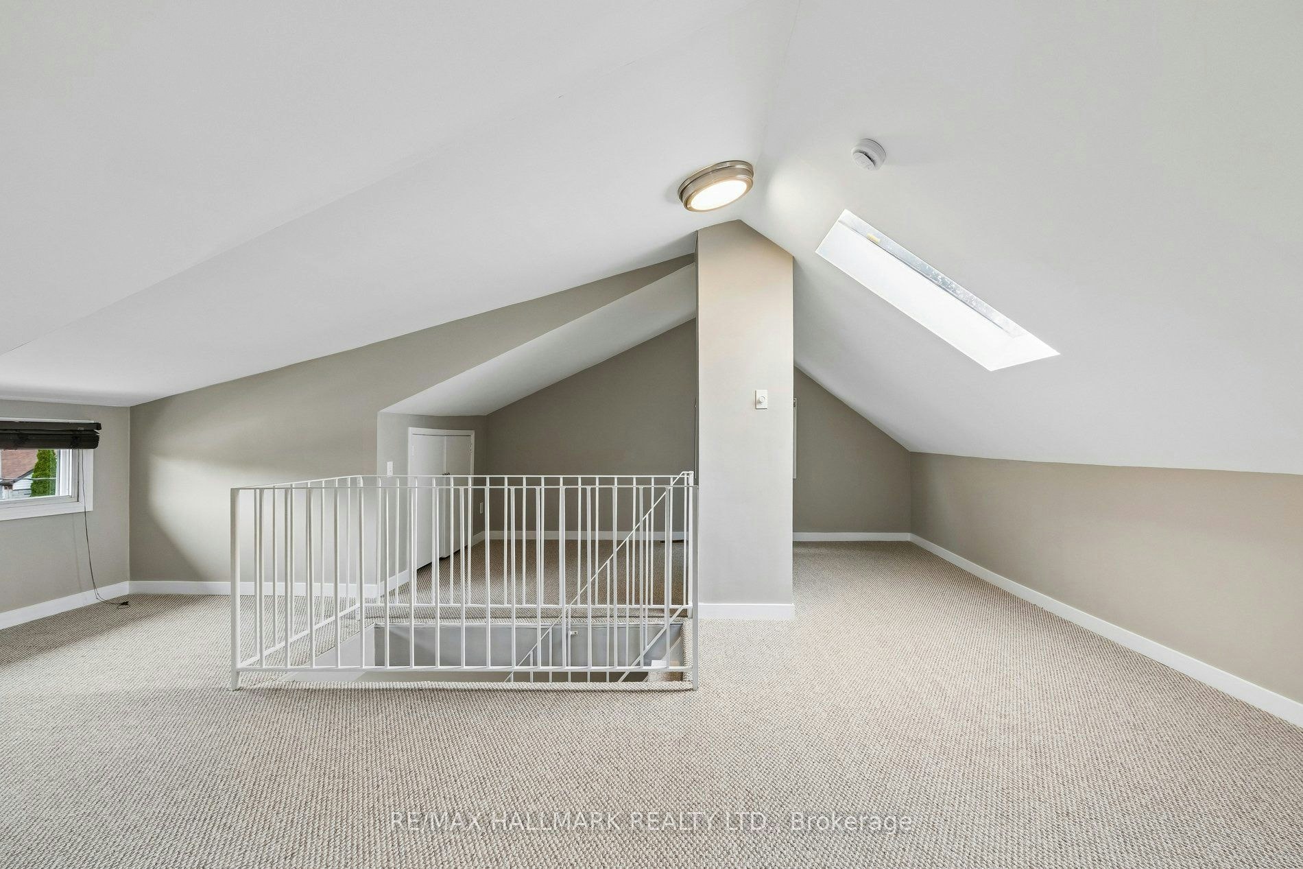 71 Meighen Avenue, Toronto, ON, M4B 2H4 - 16