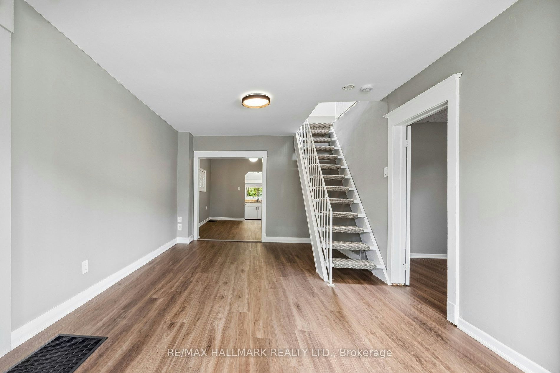 71 Meighen Avenue, Toronto, ON, M4B 2H4 - 3