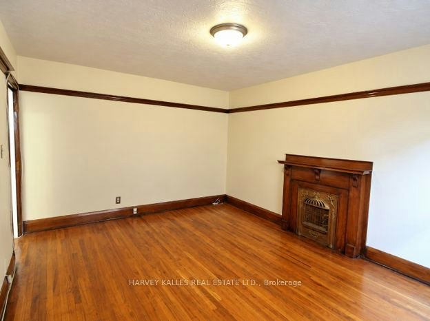 7-2220 Queen Street E, Toronto, ON, M4E 1E9 - 3