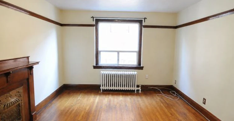 7-2220 Queen Street E, Toronto, ON, M4E 1E9 - 4