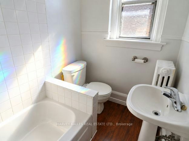 7-2220 Queen Street E, Toronto, ON, M4E 1E9 - 9