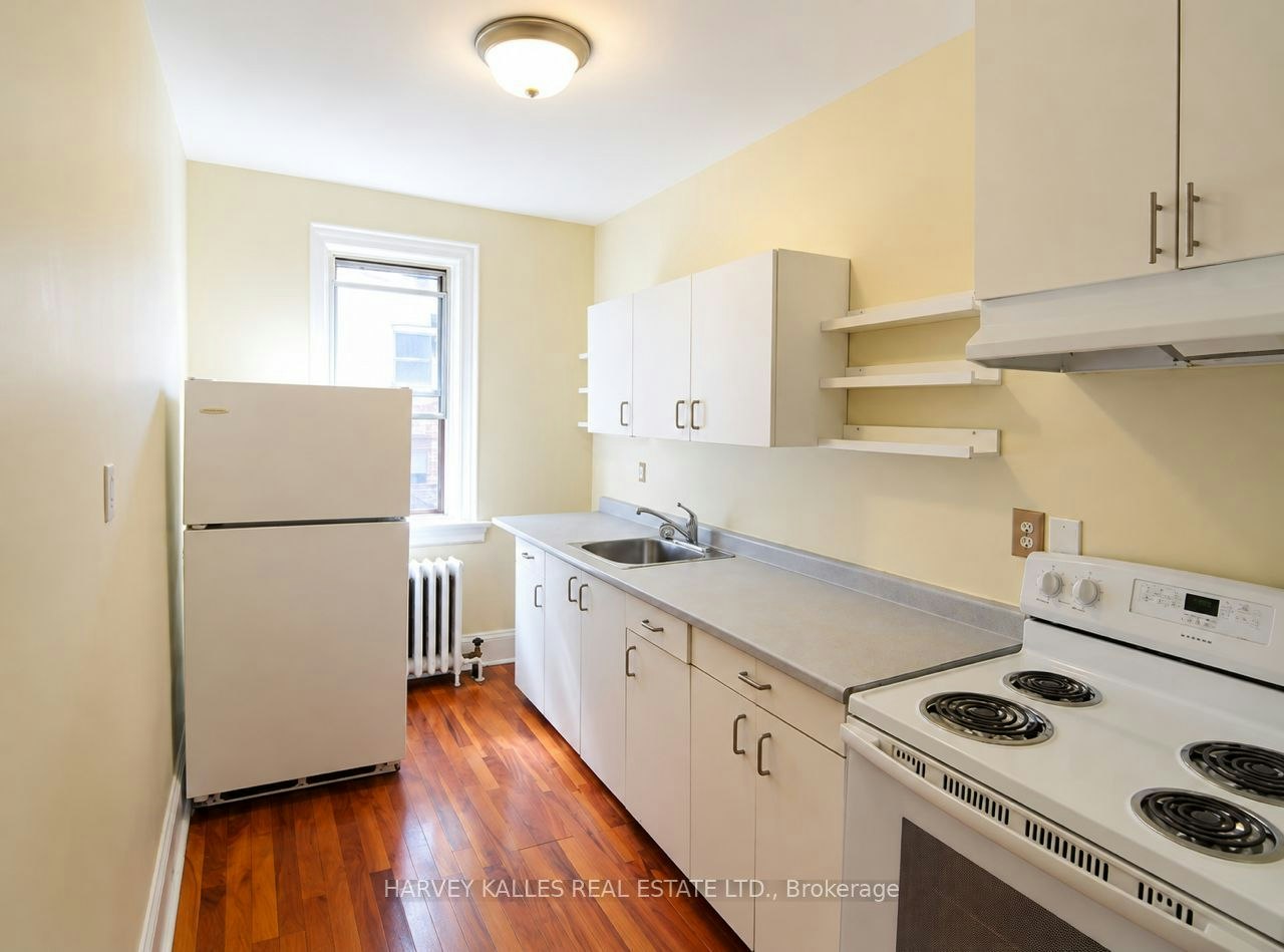 7-2220 Queen Street E, Toronto, ON, M4E 1E9 - 6