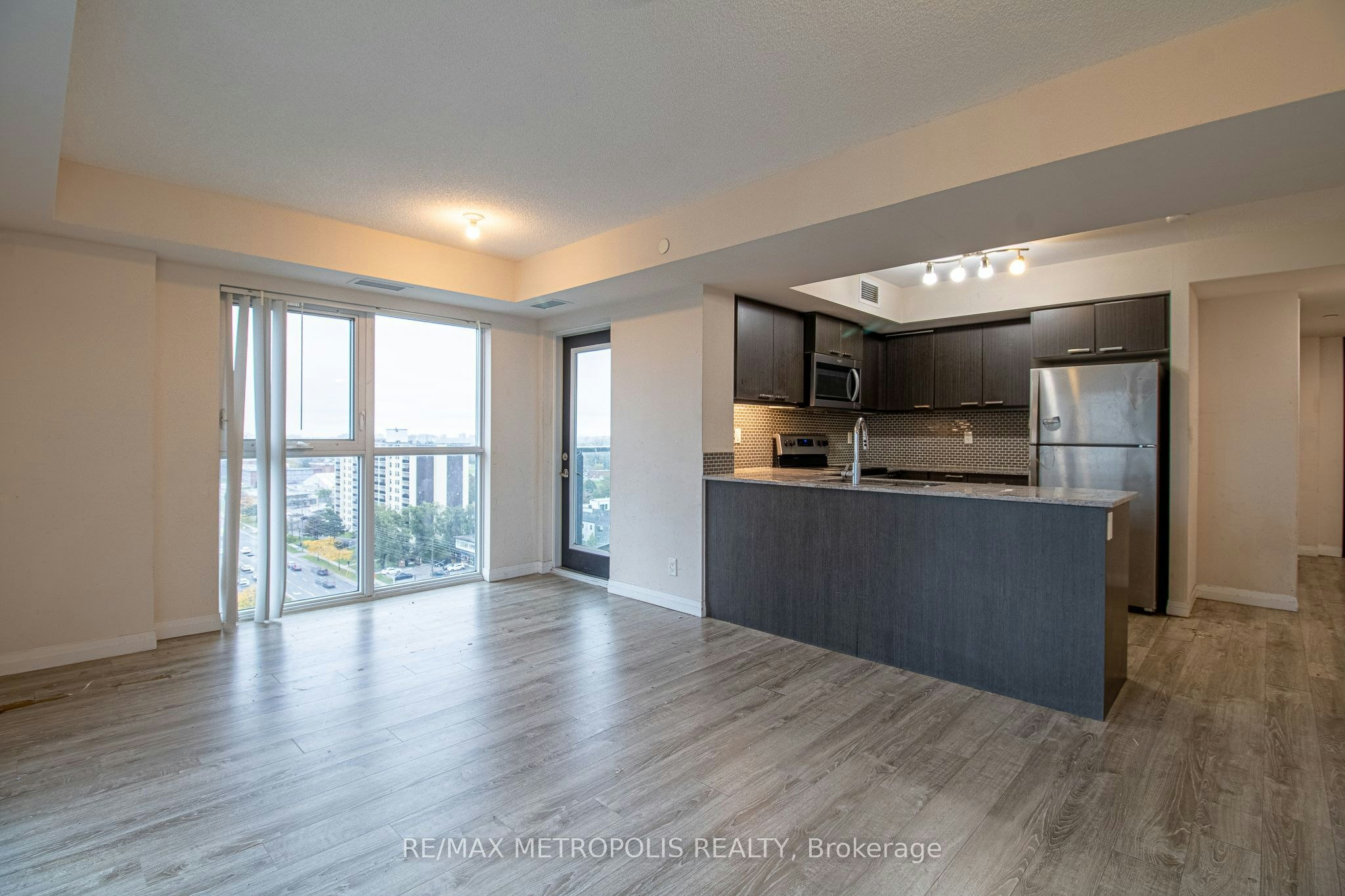 1502-2152 Lawrence Avenue E, Toronto, ON, M1R 0B5 - 6