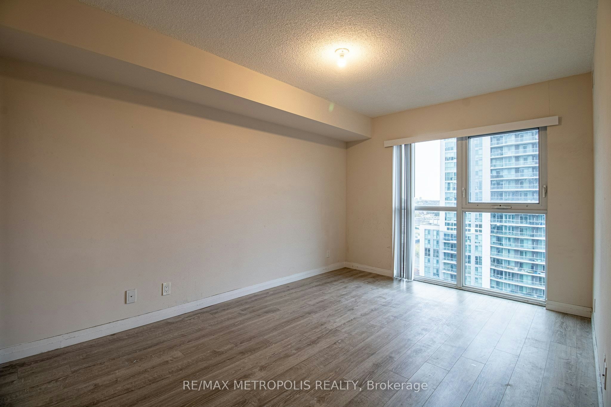 1502-2152 Lawrence Avenue E, Toronto, ON, M1R 0B5 - 12