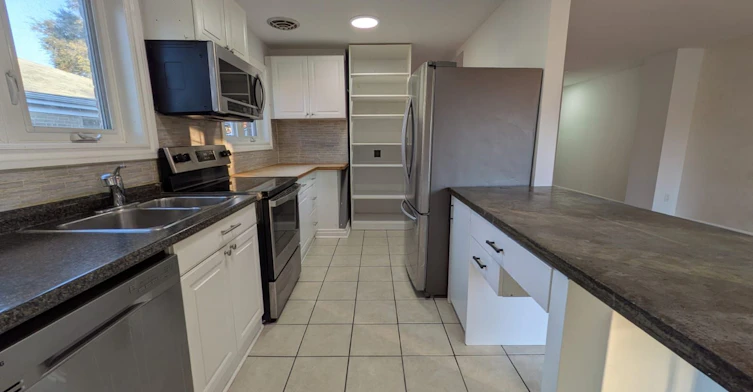 26 Trinnell Boulevard, Toronto, ON, M1L 1S5 - 5