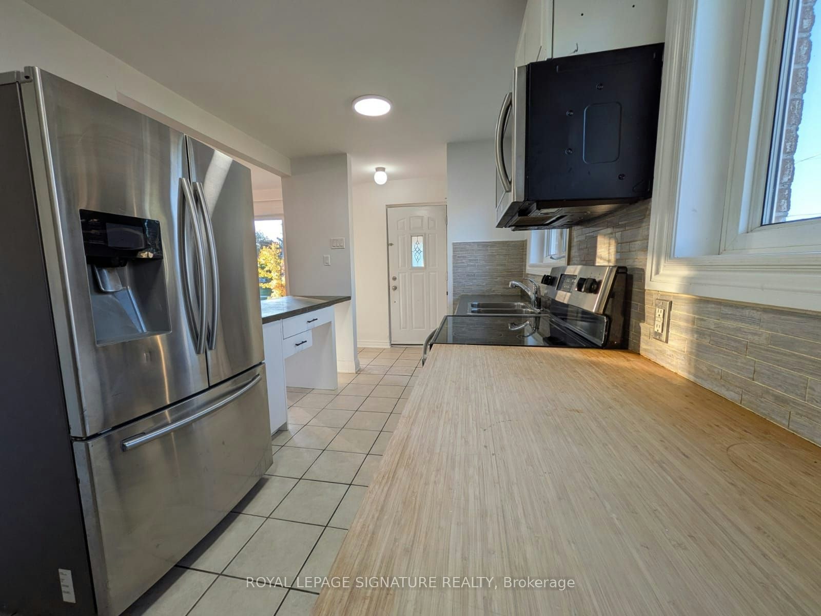 26 Trinnell Boulevard, Toronto, ON, M1L 1S5 - 4