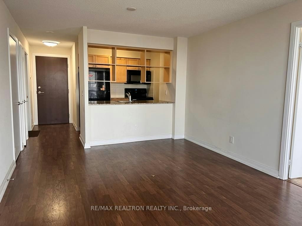 2804-151 Village Green Square, Toronto, ON, M1S 0K5 - 2