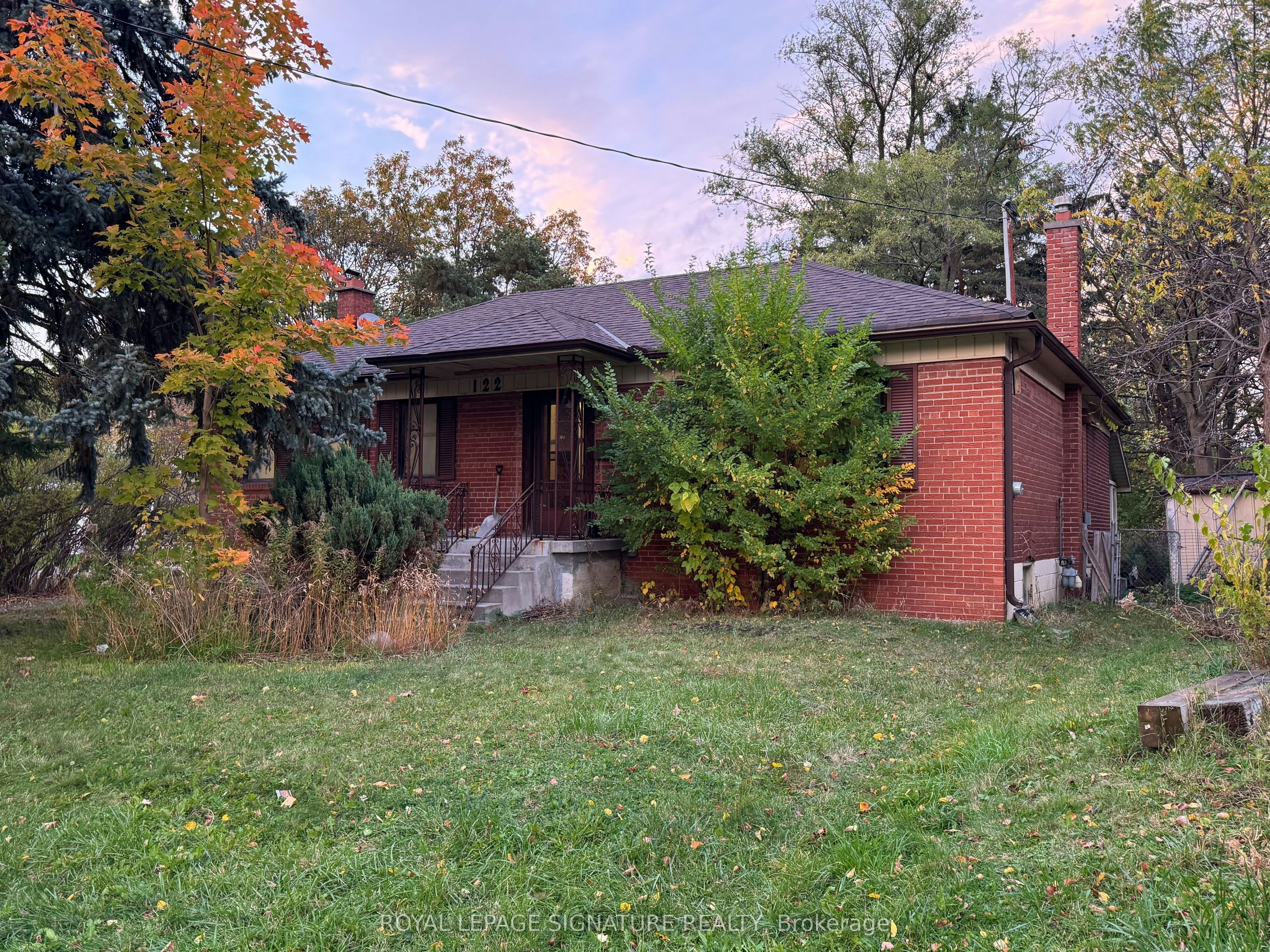 120 & 122 Earlton Road, Toronto, ON, M1T 2R6