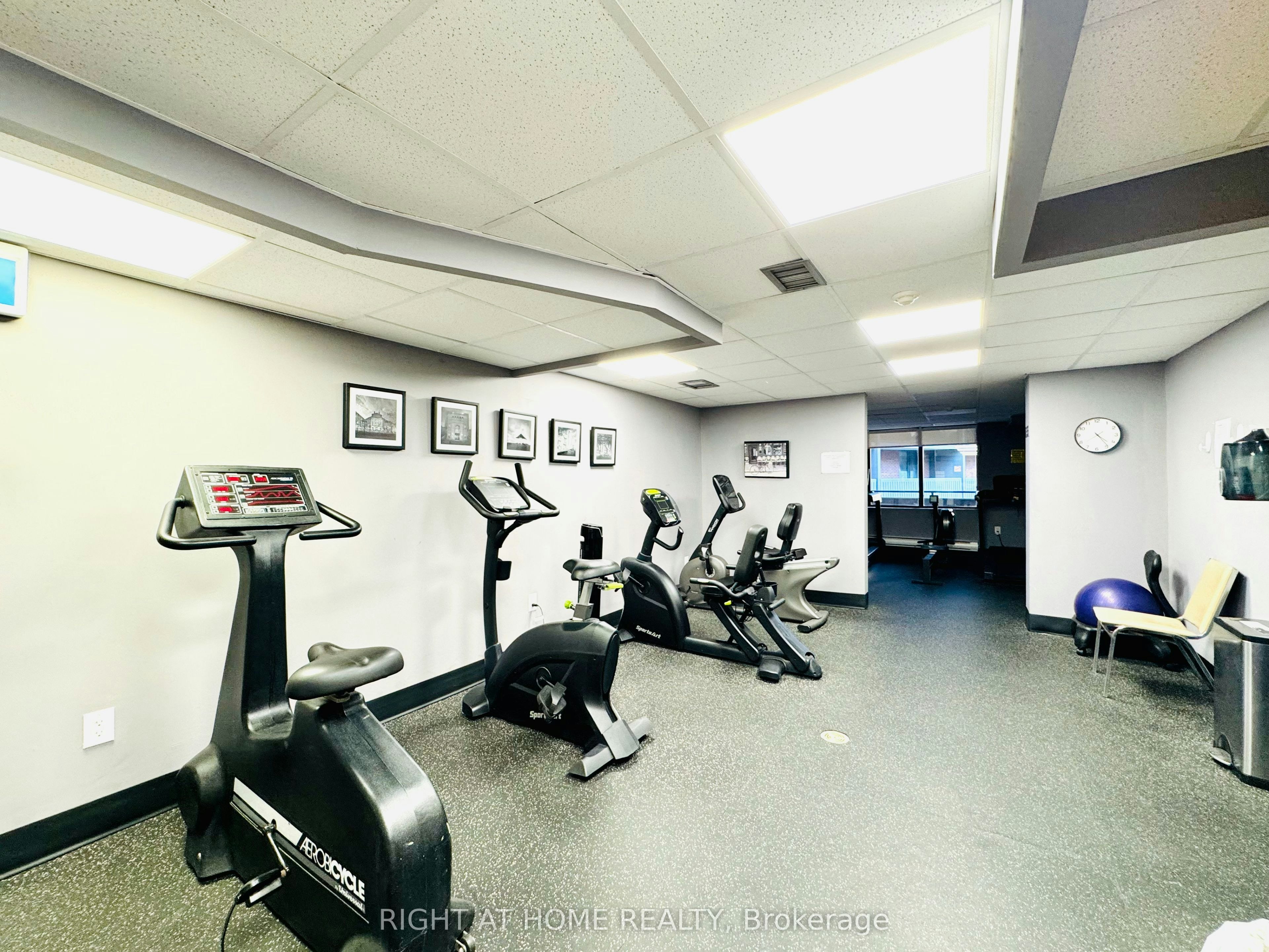 1404-757 Victoria Park Avenue E, Toronto, ON, M4C 5N8 - 31