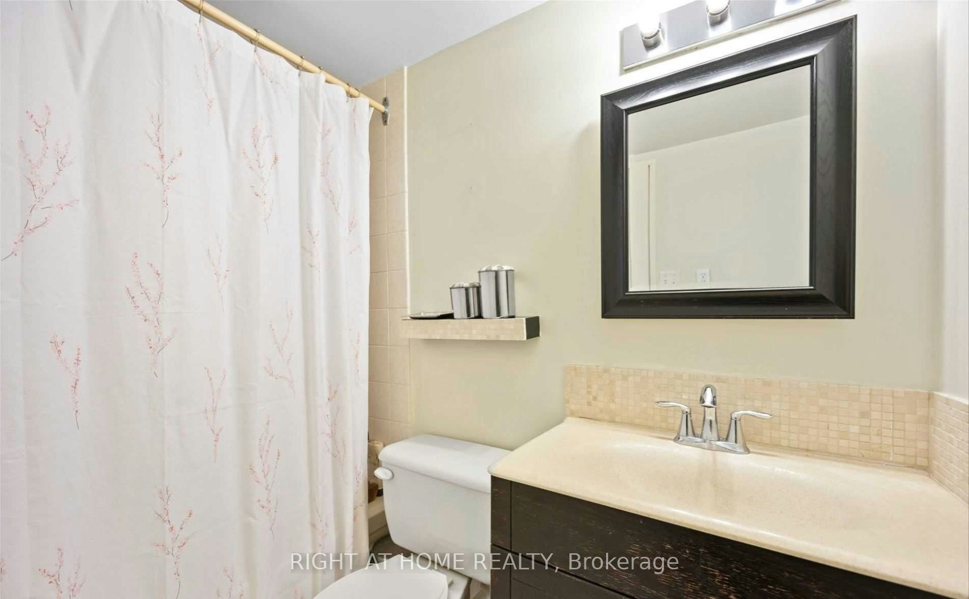 1404-757 Victoria Park Avenue E, Toronto, ON, M4C 5N8 - 8