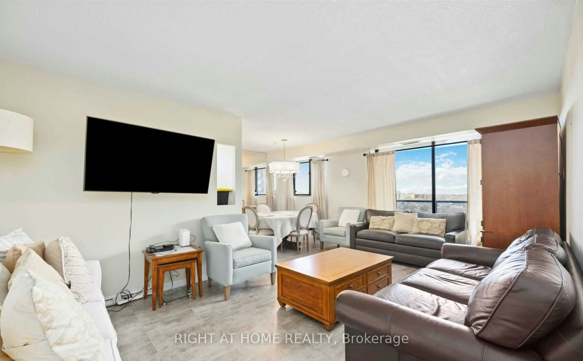 1404-757 Victoria Park Avenue E, Toronto, ON, M4C 5N8 - 5