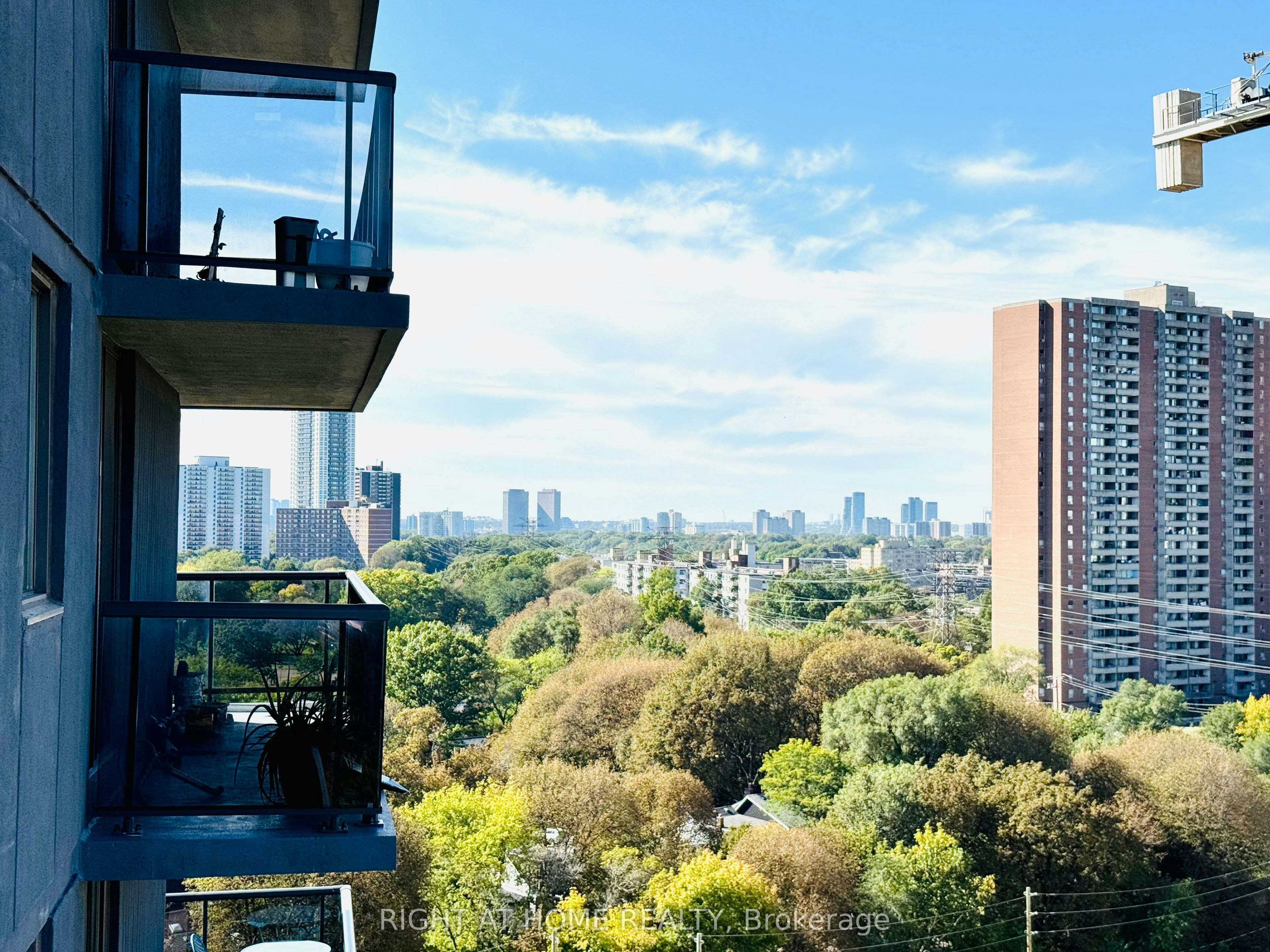 1404-757 Victoria Park Avenue E, Toronto, ON, M4C 5N8 - 22