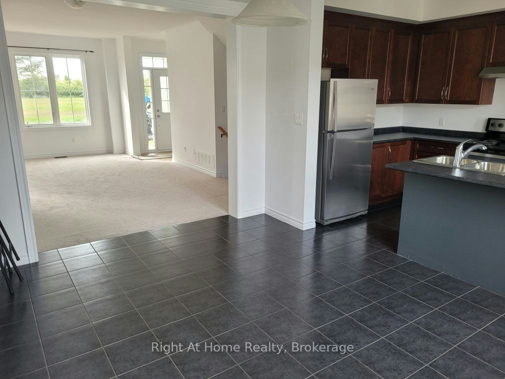 294 Brookhill Boulevard, Clarington, ON, L1C 0M1 - 3
