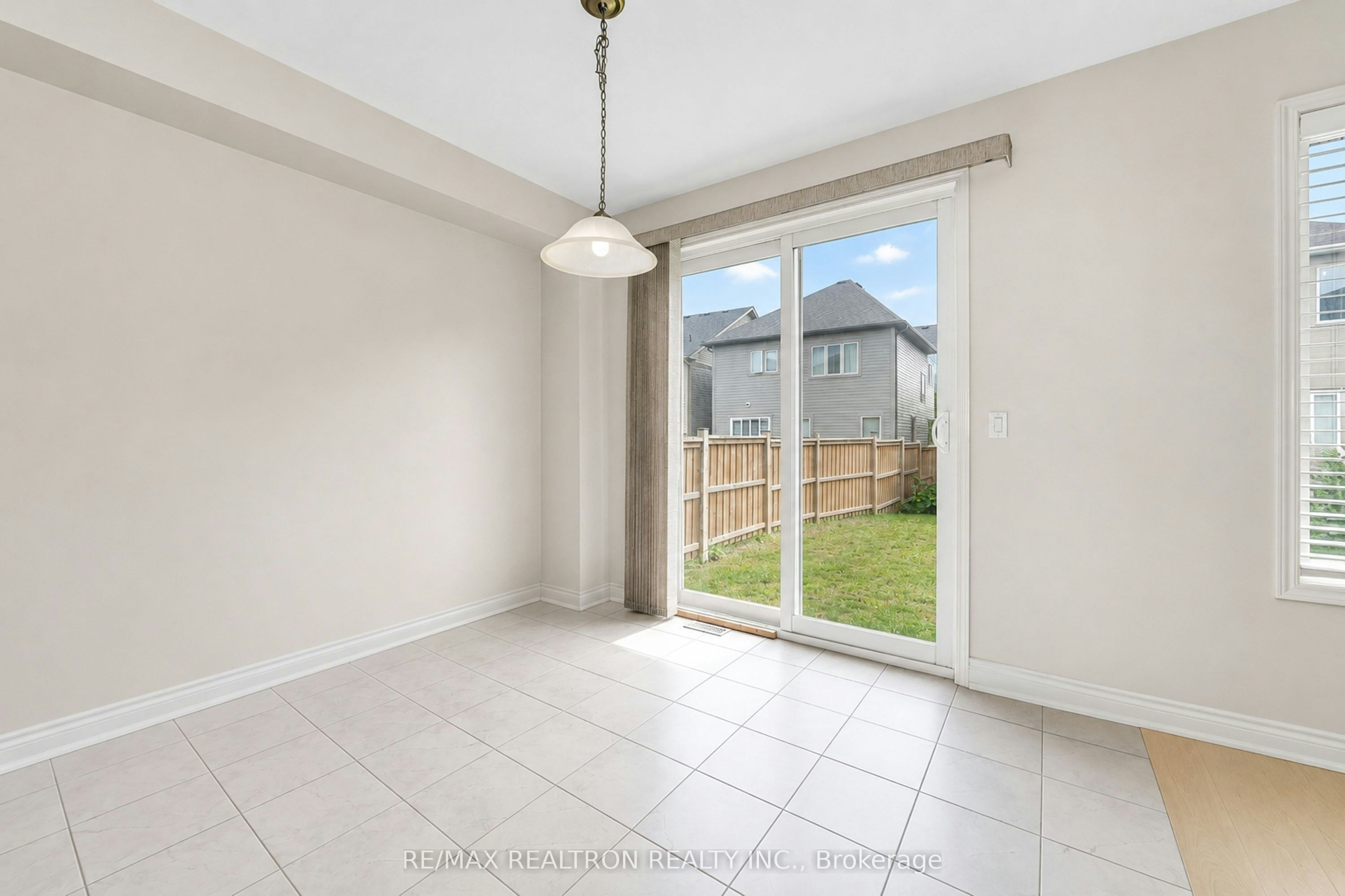 2544 Bandsman Crescent, Oshawa, ON, L1L 0M2 - 10