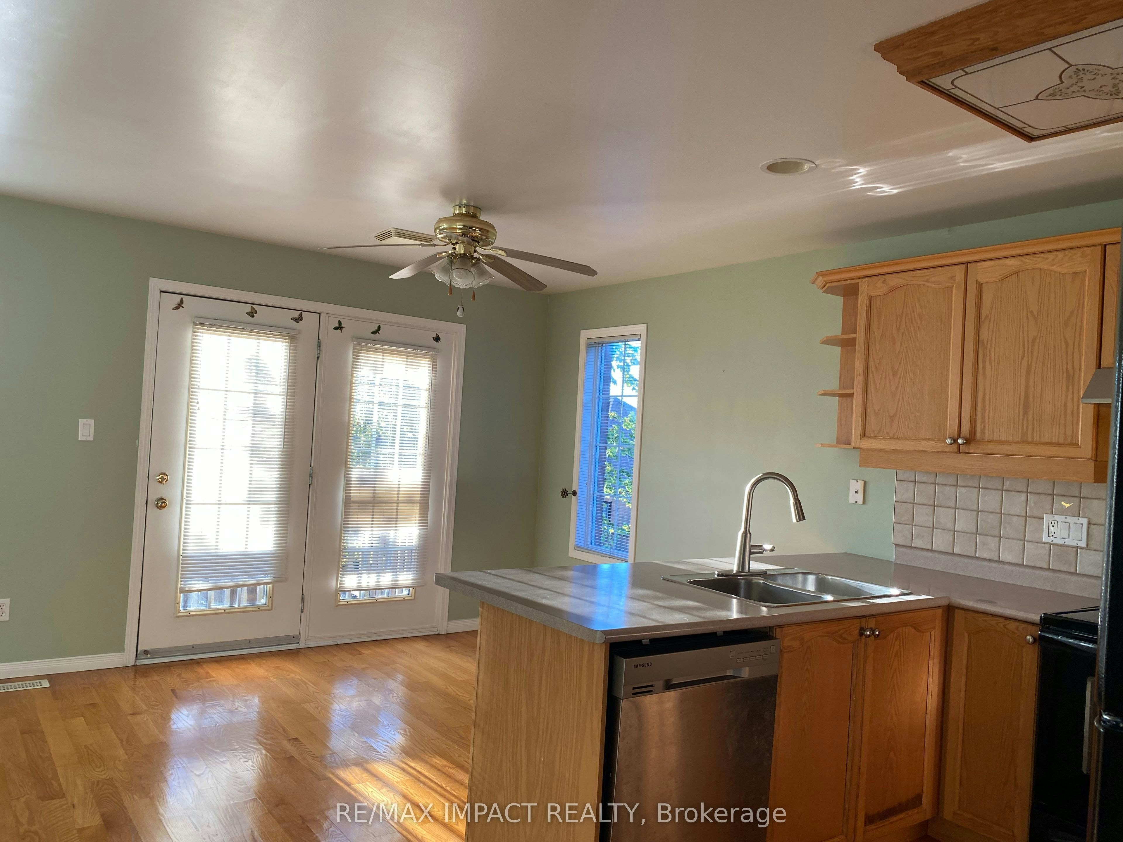 MAIN-1452 Greenvalley Trail, Oshawa, ON, L1K 2N6 - 4