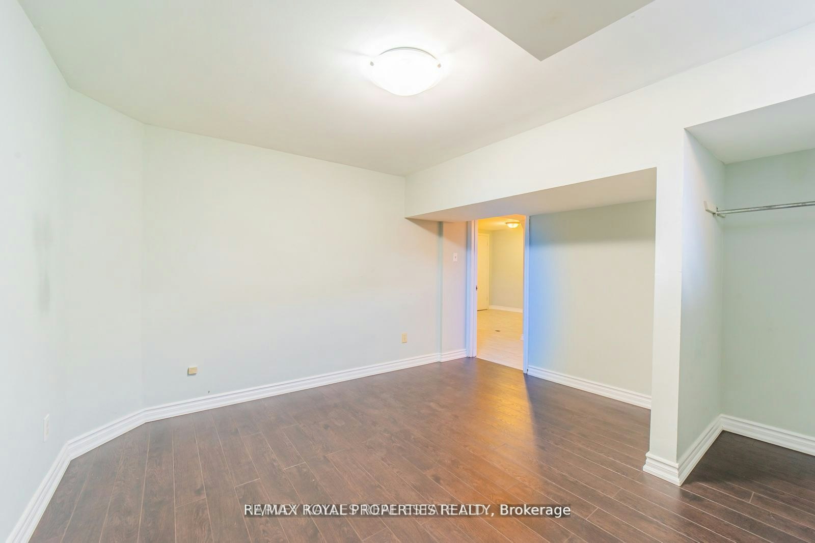 1639 Middleton Street S, Pickering, ON, L1X 2L5 - 29