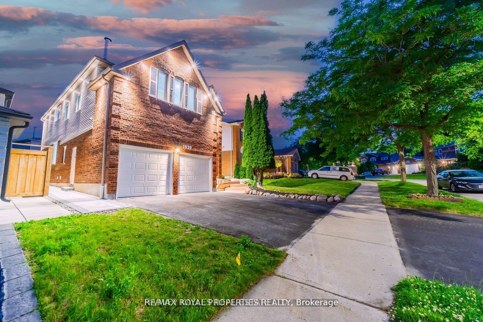 1639 Middleton Street S, Pickering, ON, L1X 2L5 - 2