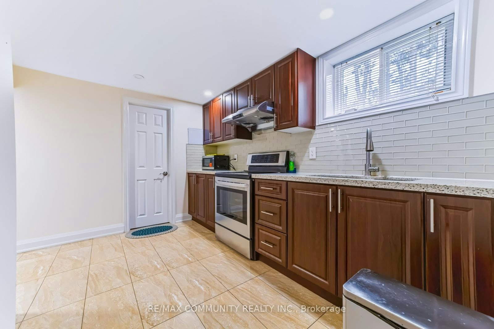 B2-238 Orton Park Road, Toronto, ON, M1G 3H4 - 5
