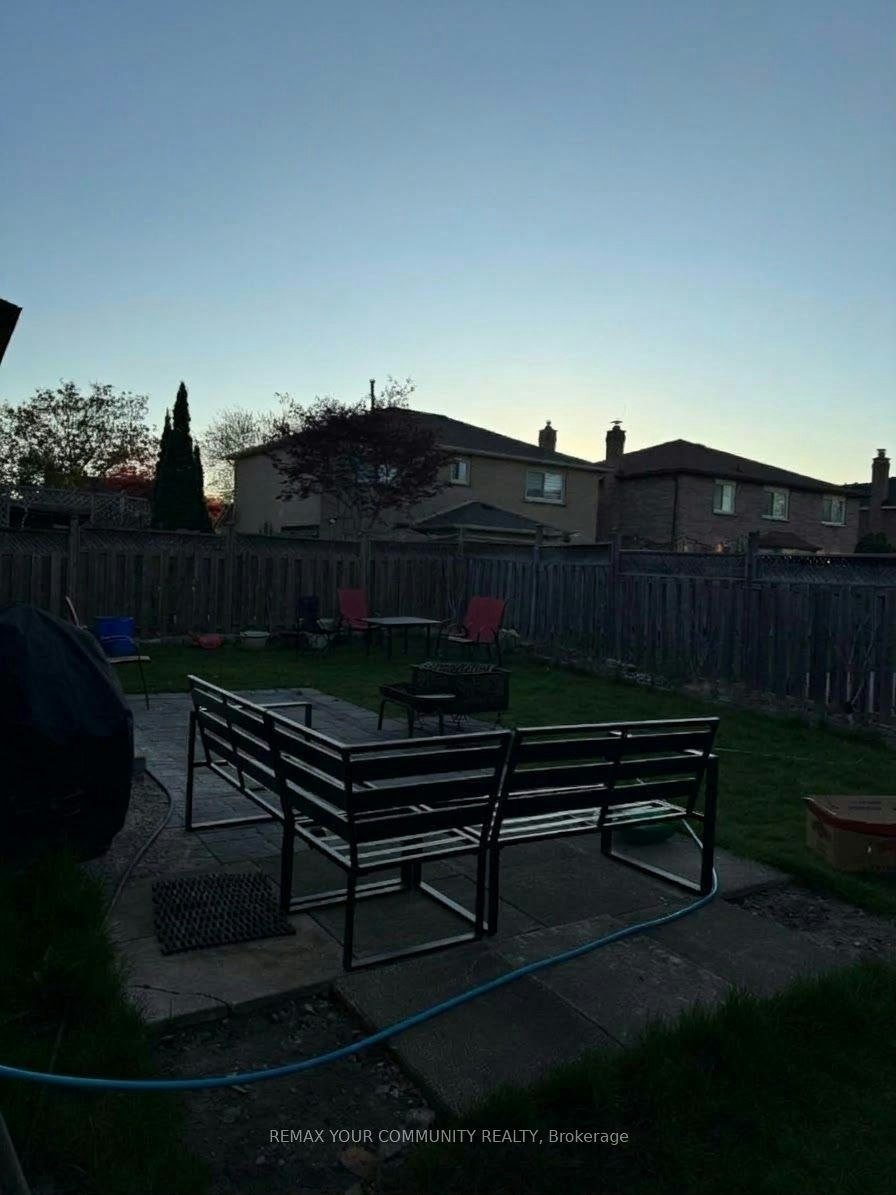 Bsmt-533 Gardenview Square, Pickering, ON, L1V 4R7 - 10
