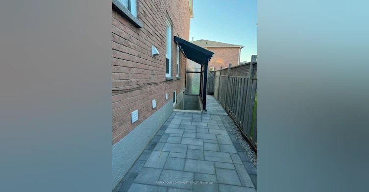 Bsmt-533 Gardenview Square, Pickering, ON, L1V 4R7 - 2
